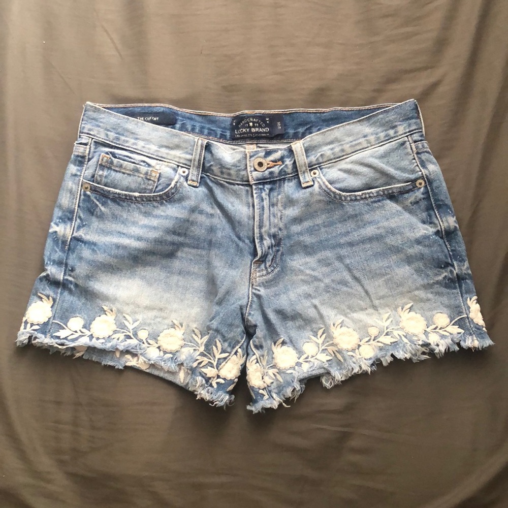 lucky brand Lacey cut off shorts